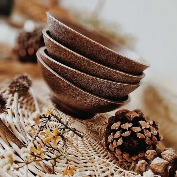 Set of 4 Vintage Dark Brown Faux Wood Salad Bowls By West Bend - Picture 2 of 4